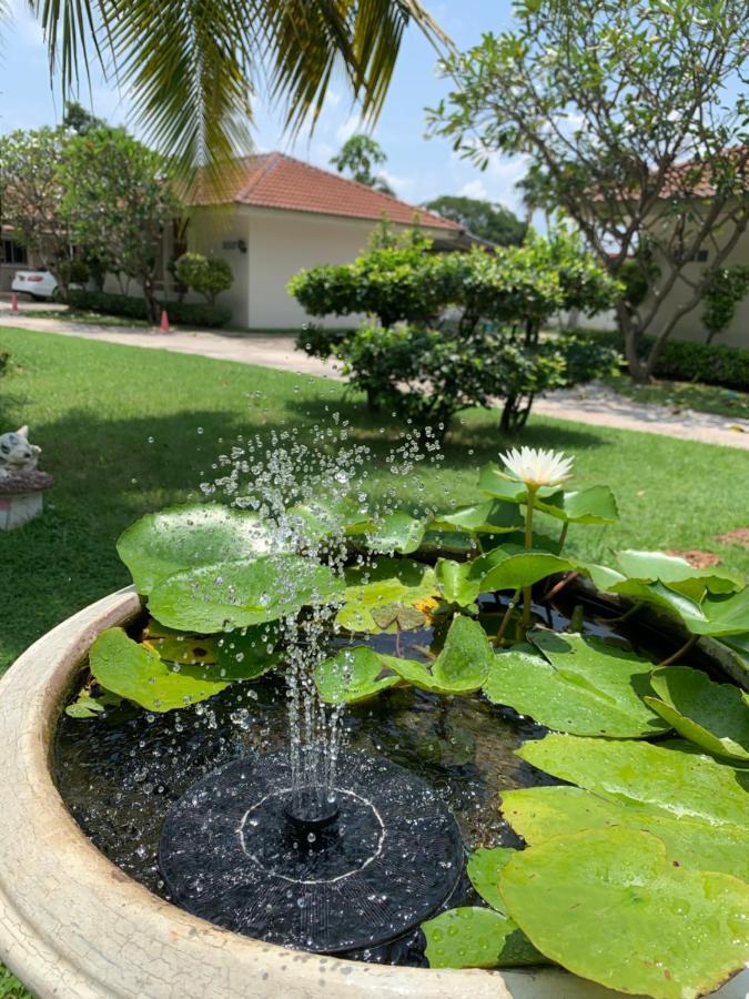 The Orchid House Hotel Nong Kung Yai Exterior photo