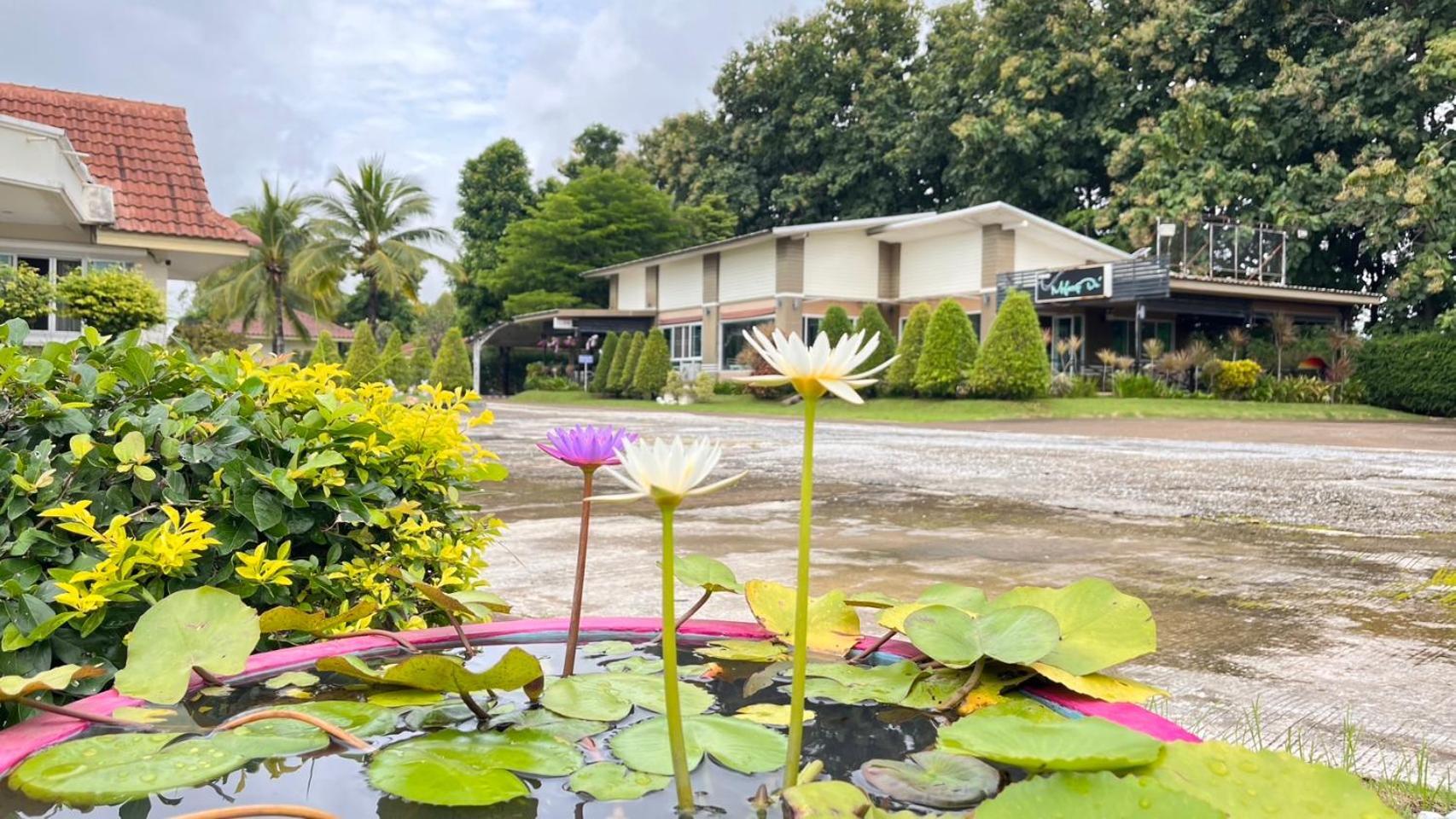 The Orchid House Hotel Nong Kung Yai Exterior photo